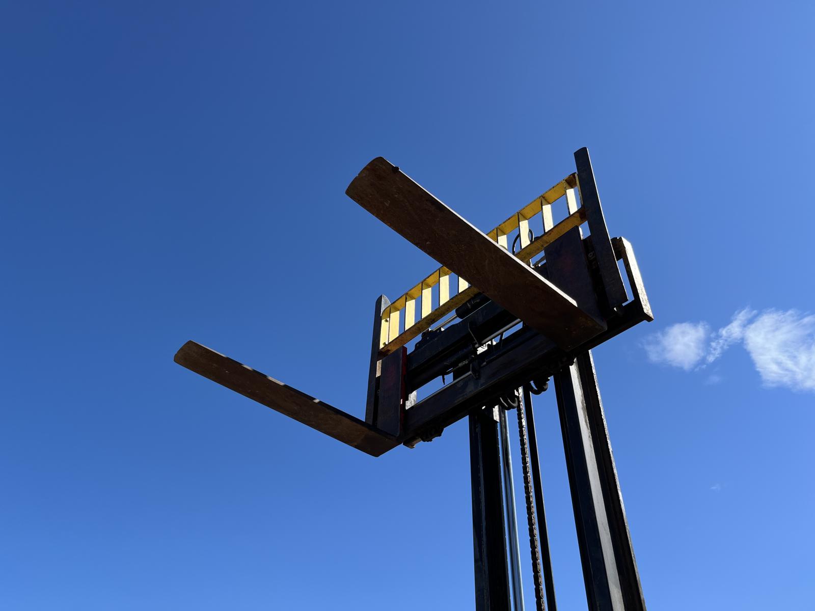 ./imagenes/INVOICE/2019/18181/MONTACARGAS HYSTER H80XM (8).JPG